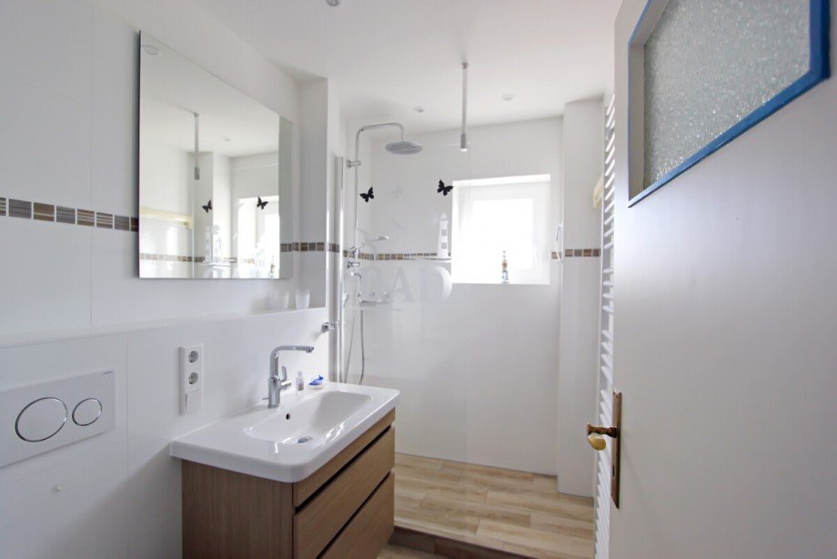 Duschbad/WC Etagenwohnung H�rnum